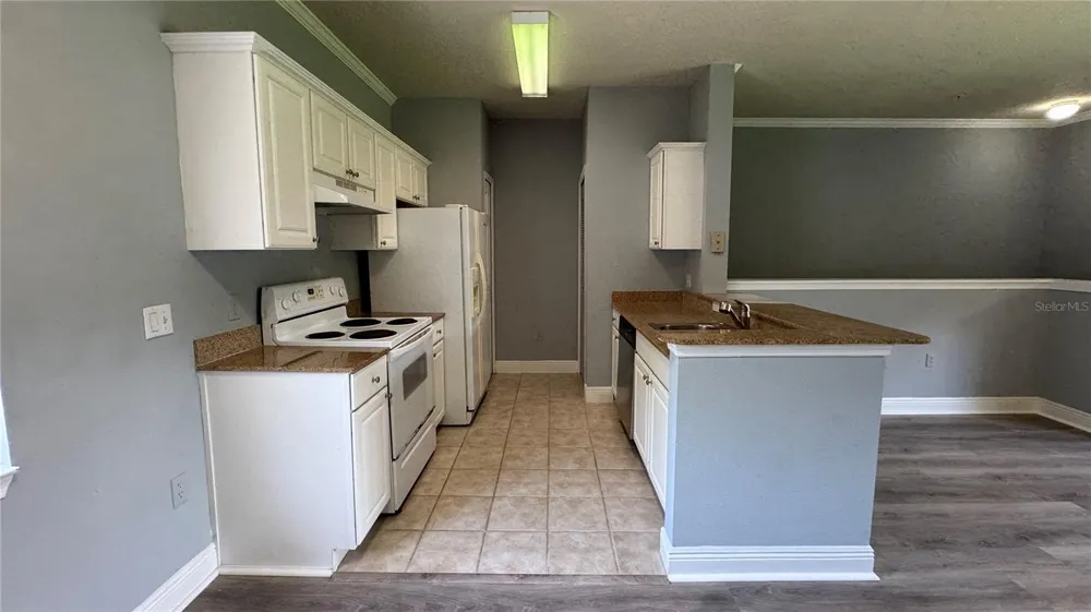 234 SOUTHERN PECAN CIRCLE #202 Winter Garden, FL 34787