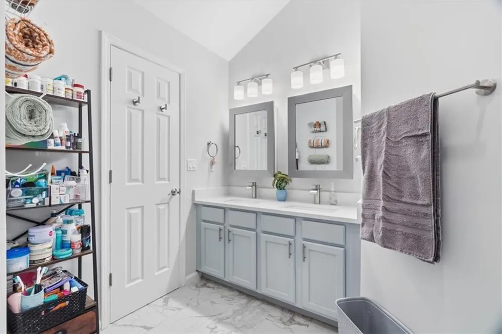 4948 Oak Meadow Lane Oakwood, GA 30566