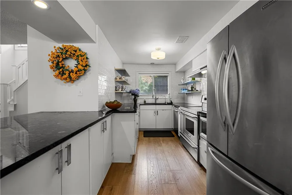 8 Northlake Circle Peachtree City, GA 30269