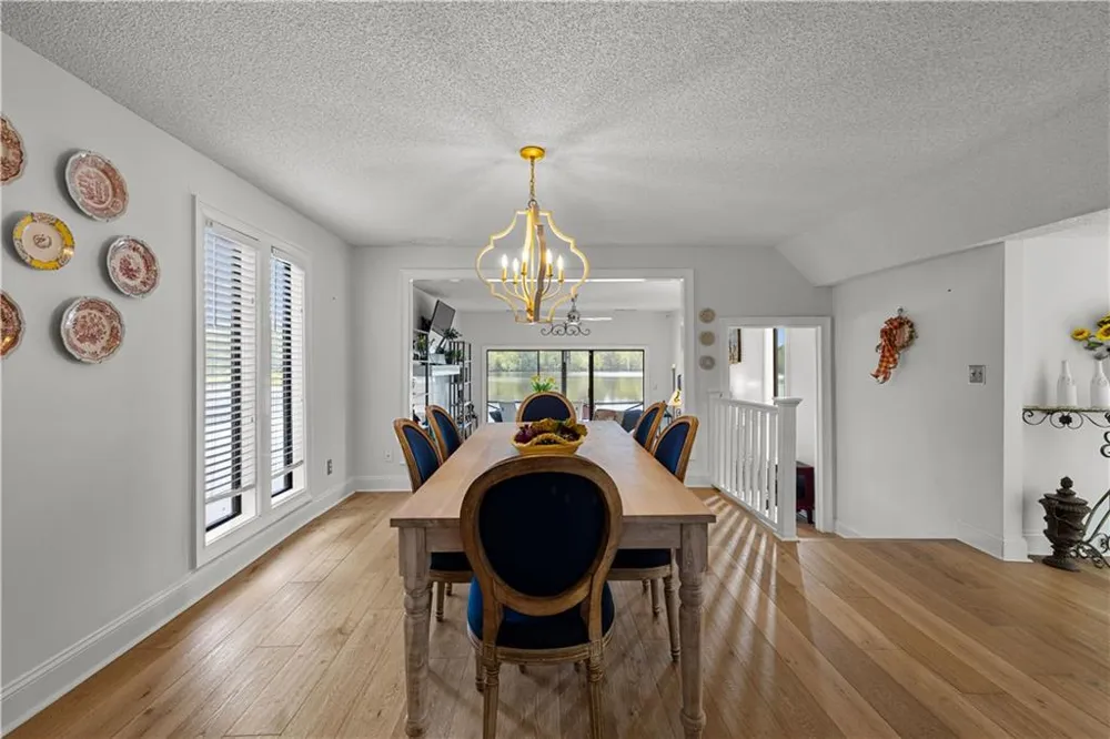 8 Northlake Circle Peachtree City, GA 30269
