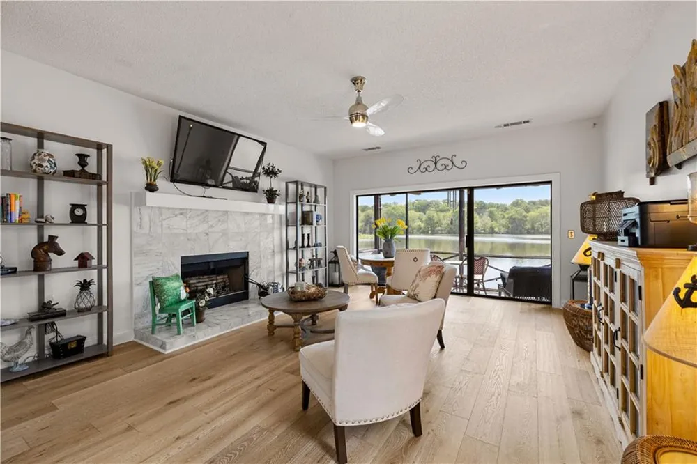 8 Northlake Circle Peachtree City, GA 30269