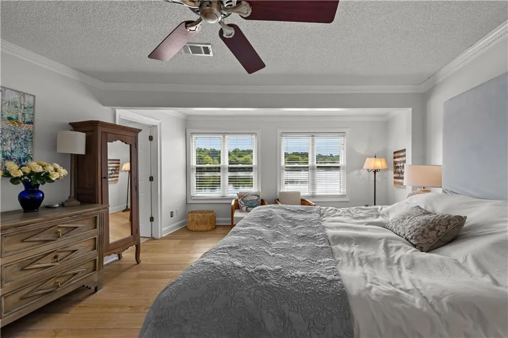 8 Northlake Circle Peachtree City, GA 30269
