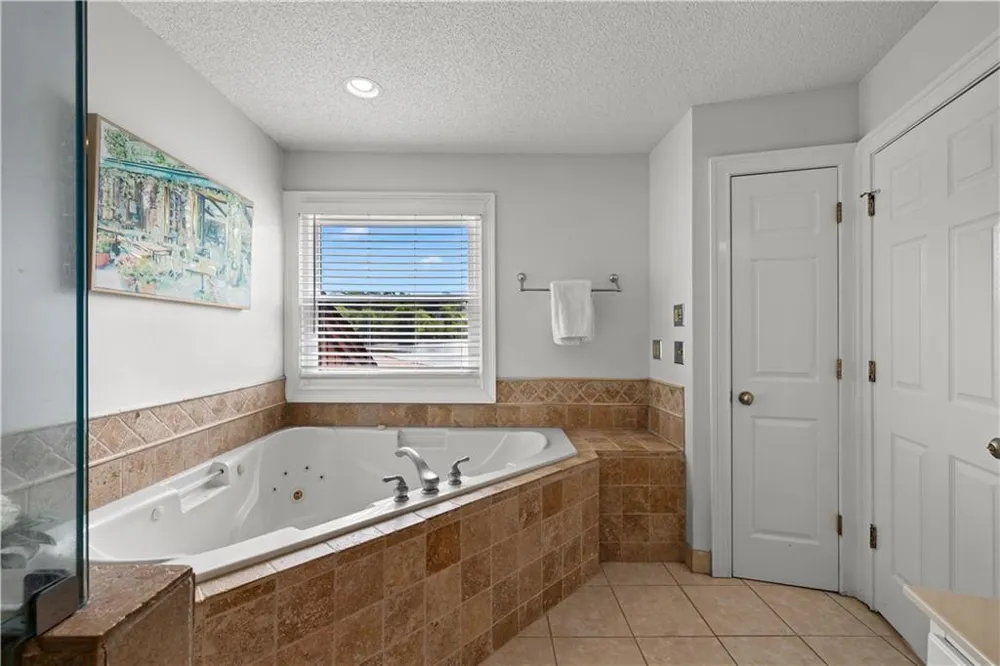8 Northlake Circle Peachtree City, GA 30269