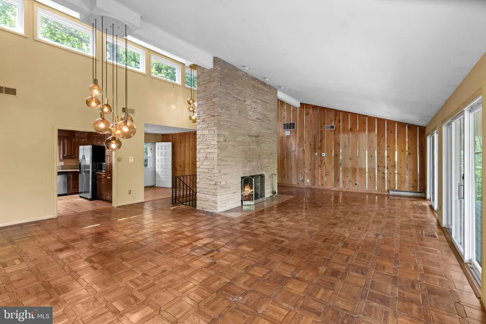 500 SARA DRIVE Annapolis, MD 21401