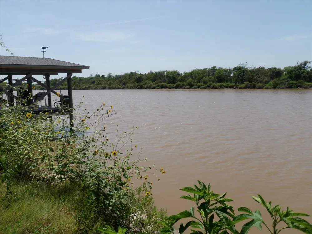 131 St Mary Matagorda, TX 77457