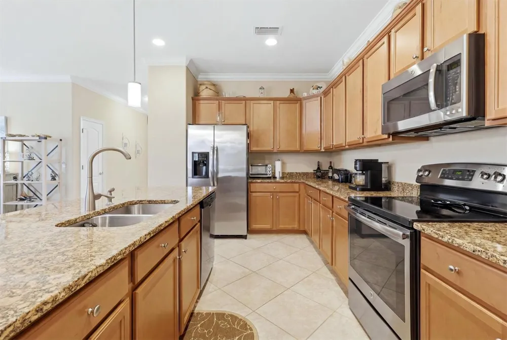 11702 ANHINGA AVENUE Venice, FL 34292