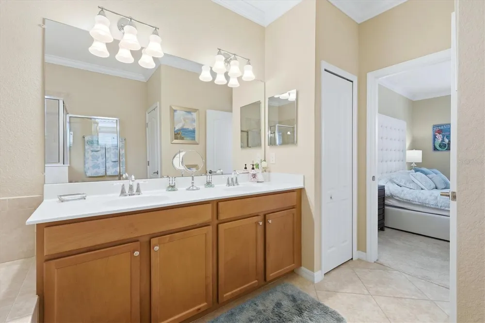 11702 ANHINGA AVENUE Venice, FL 34292