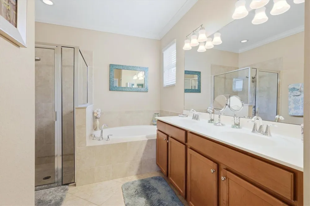 11702 ANHINGA AVENUE Venice, FL 34292