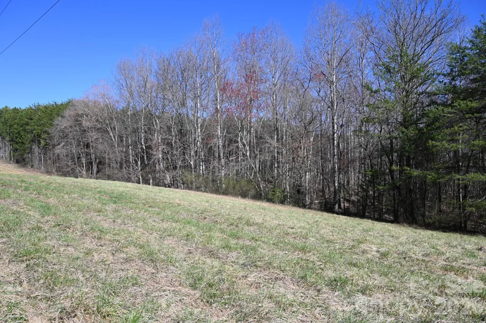 1188 Camp Creek Road Hickory, NC 28602