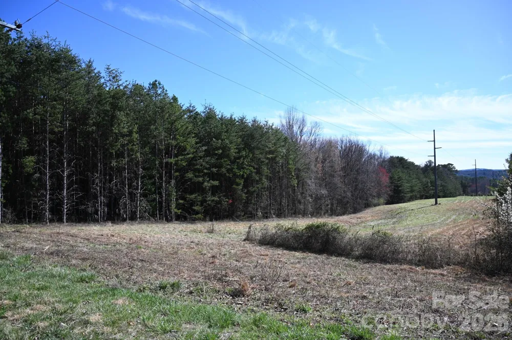 1188 Camp Creek Road Hickory, NC 28602