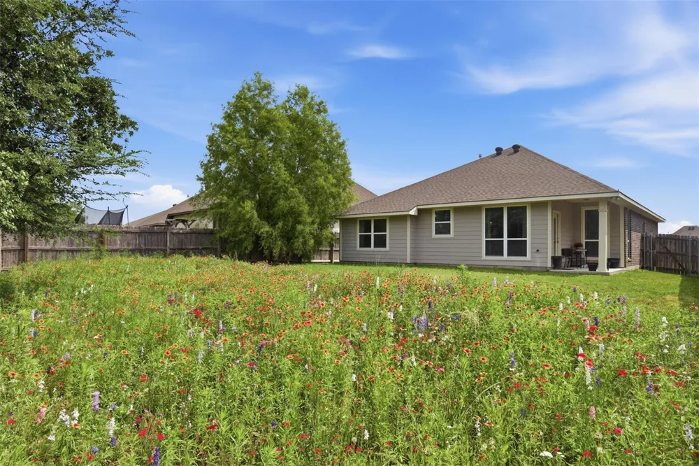 3812 Still Creek Loop College Station, TX 77845