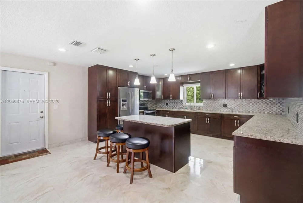 19501 SW 236th St Homestead, FL 33031