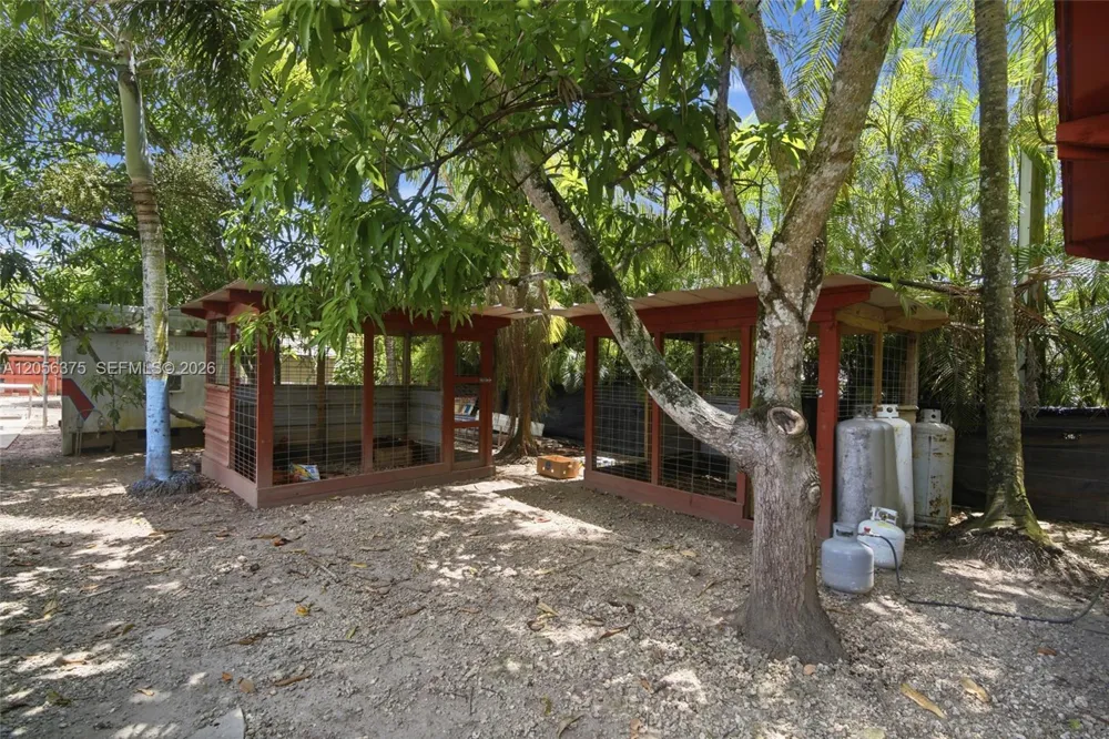 19501 SW 236th St Homestead, FL 33031