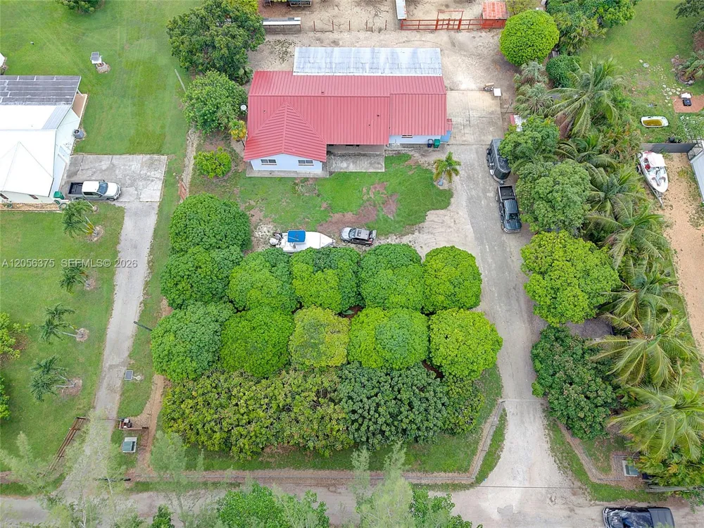 19501 SW 236th St Homestead, FL 33031