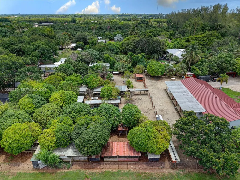 19501 SW 236th St Homestead, FL 33031