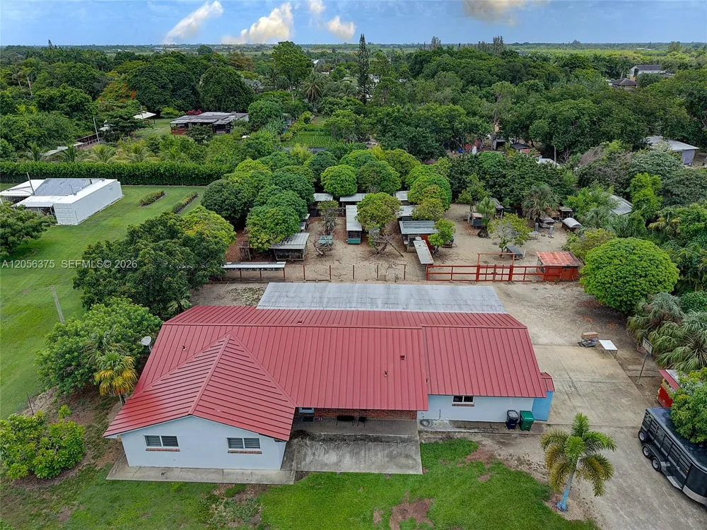 19501 SW 236th St Homestead, FL 33031