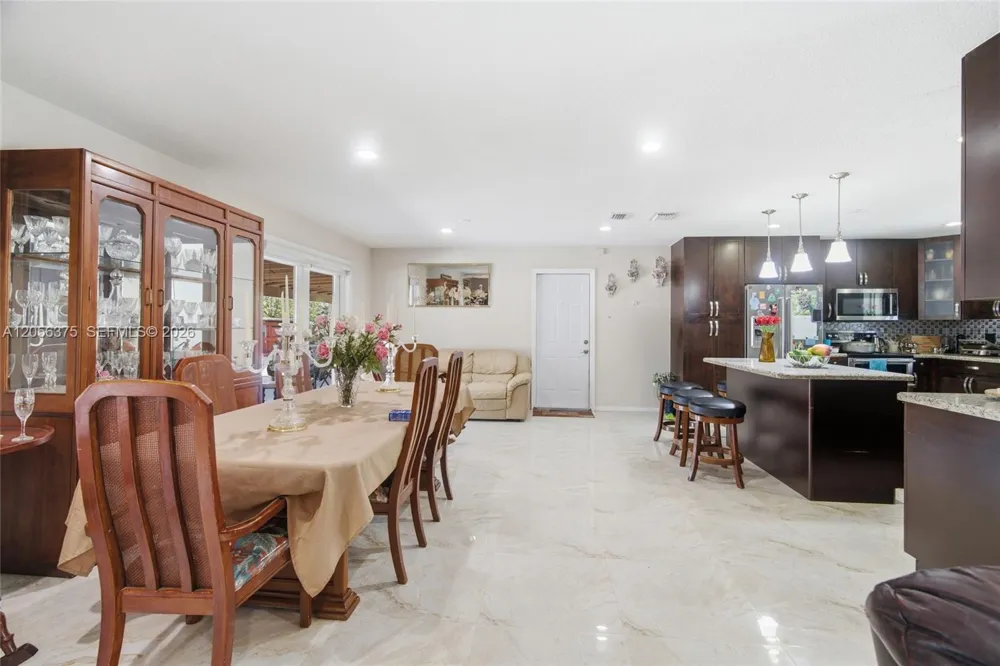 19501 SW 236th St Homestead, FL 33031