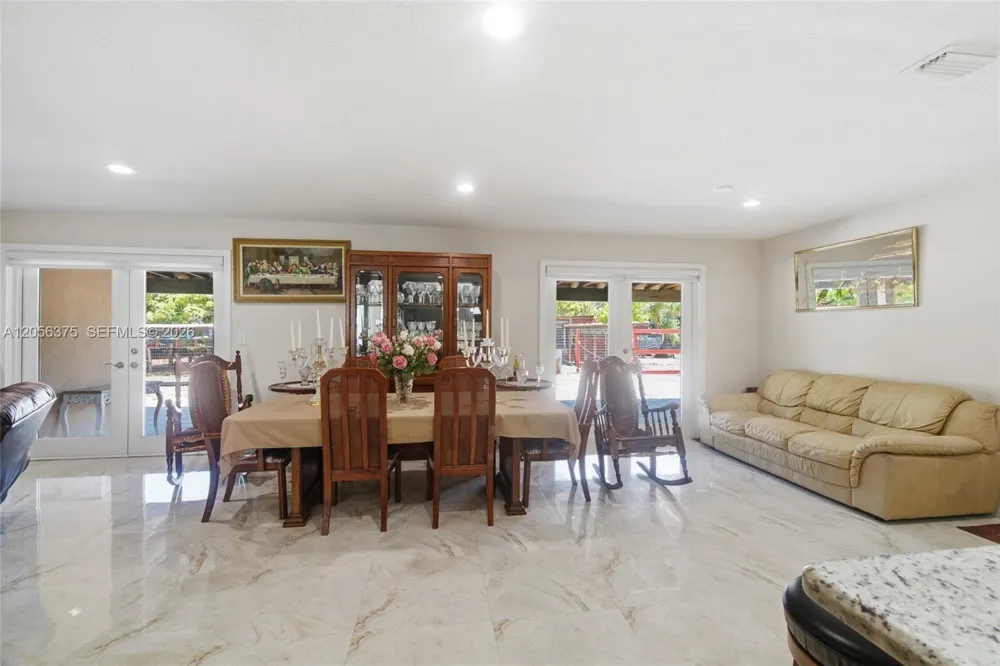 19501 SW 236th St Homestead, FL 33031