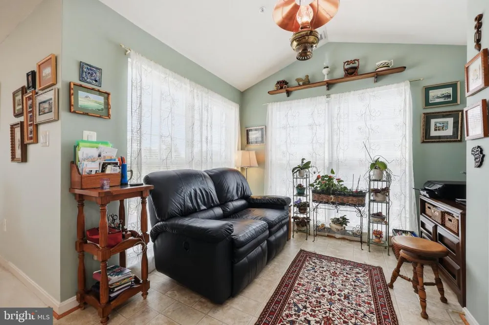 2501 COLERIDGE DRIVE #3A Frederick, MD 21702