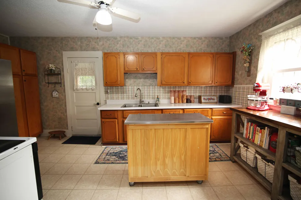158 W Read Street Marcellus, MI 49067