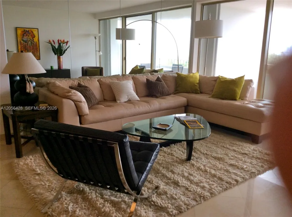 155 OCEAN LANE DR #1004 Key Biscayne, FL 33149