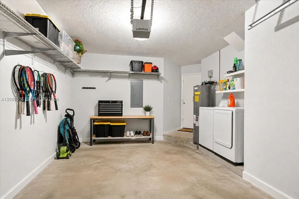 325 Somerset Way Weston, FL 33326