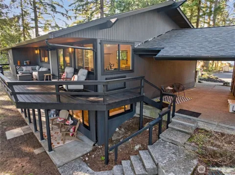 22016 Vine Road