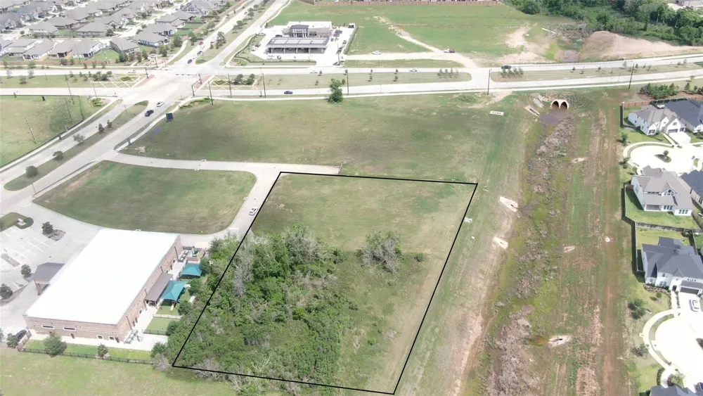 1623 Waters Lake Boulevard Missouri City, TX 77459