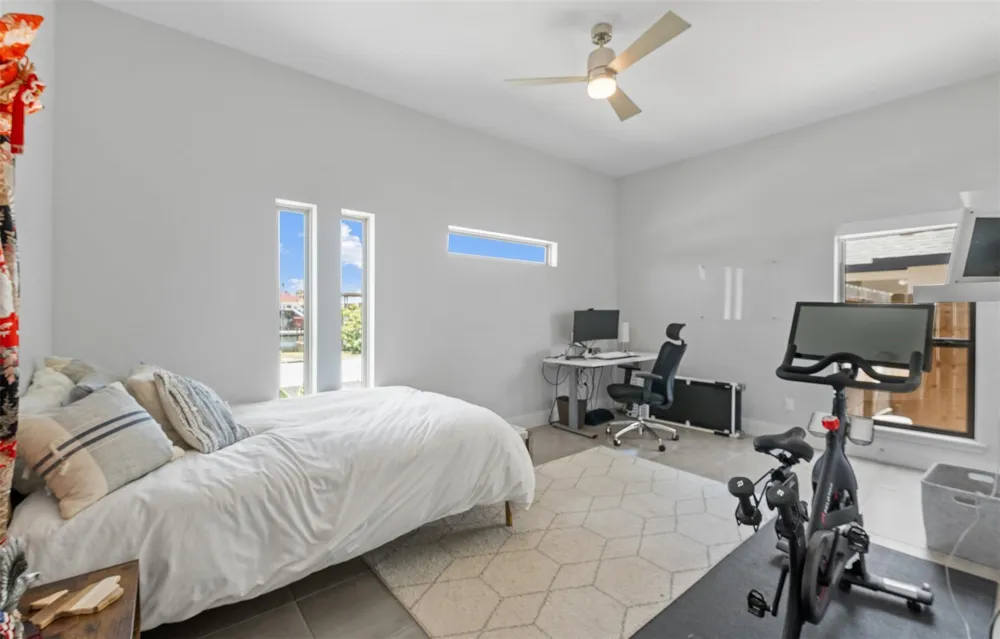 15130 Reales Drive Corpus Christi, TX 78418
