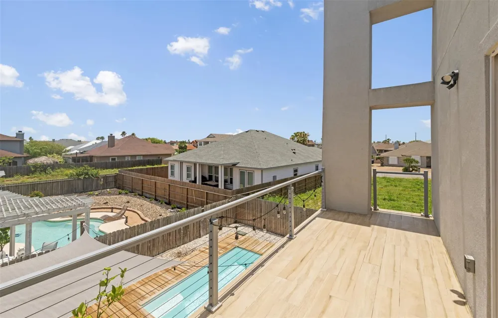 15130 Reales Drive Corpus Christi, TX 78418
