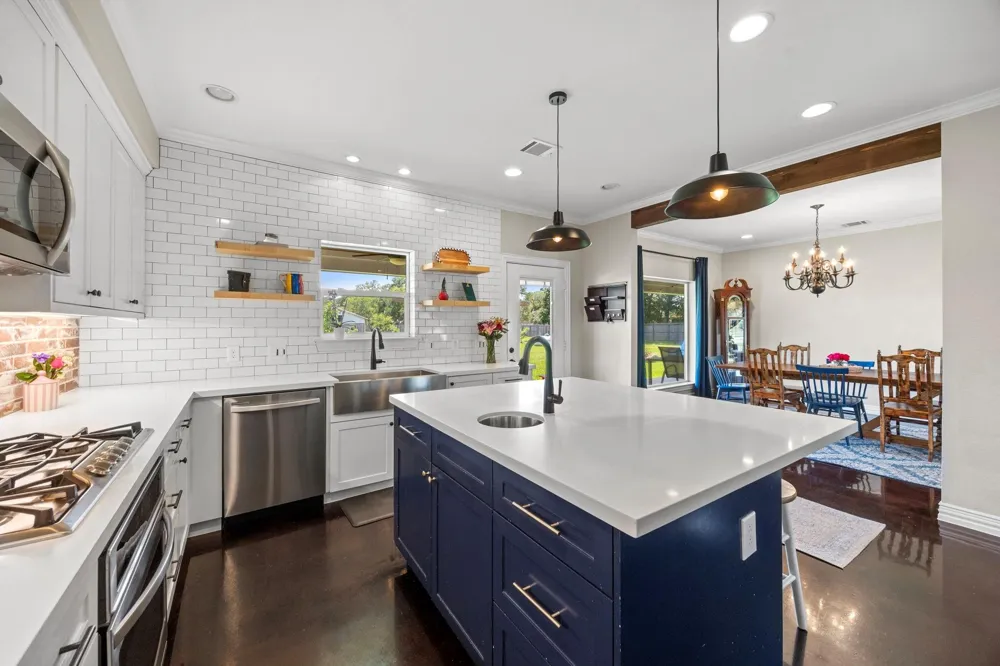 3355 Clayhead Road Richmond, TX 77406