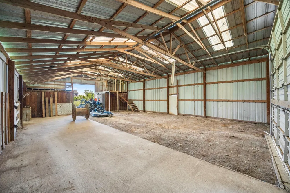 3355 Clayhead Road Richmond, TX 77406