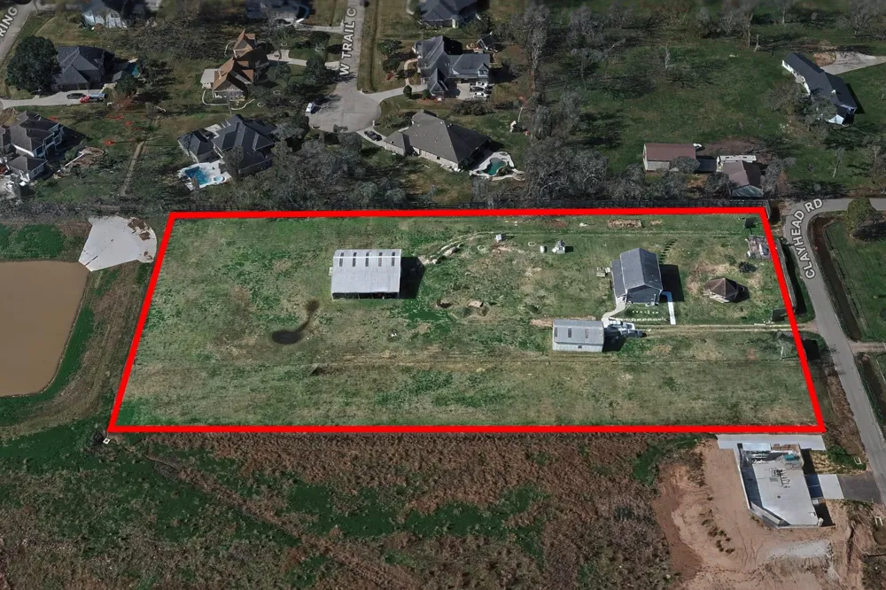 3355 Clayhead Road Richmond, TX 77406