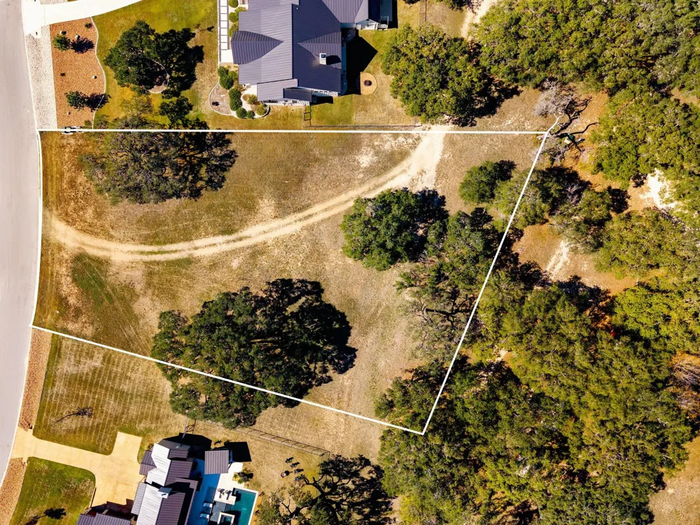 817 Bingham Lane Canyon Lake, TX 78132