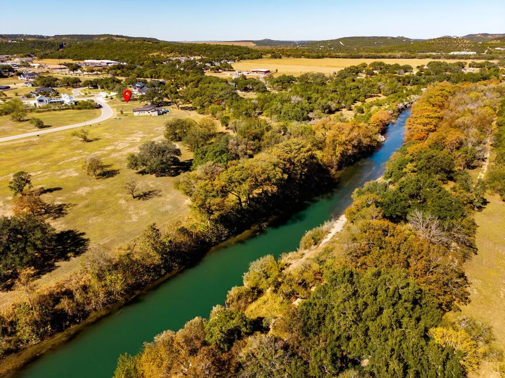 817 Bingham Lane Canyon Lake, TX 78132