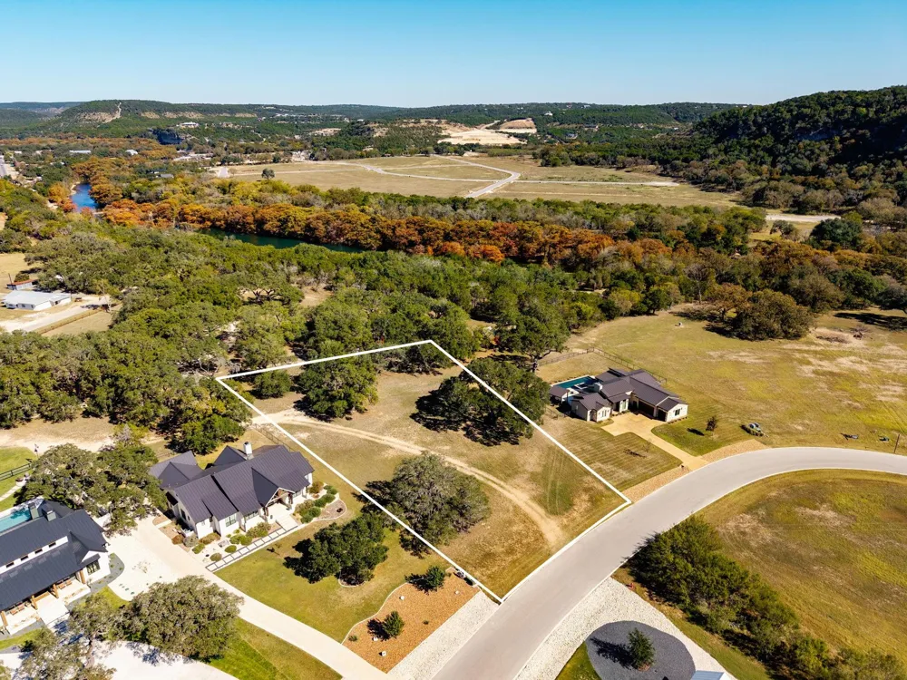 817 Bingham Lane Canyon Lake, TX 78132