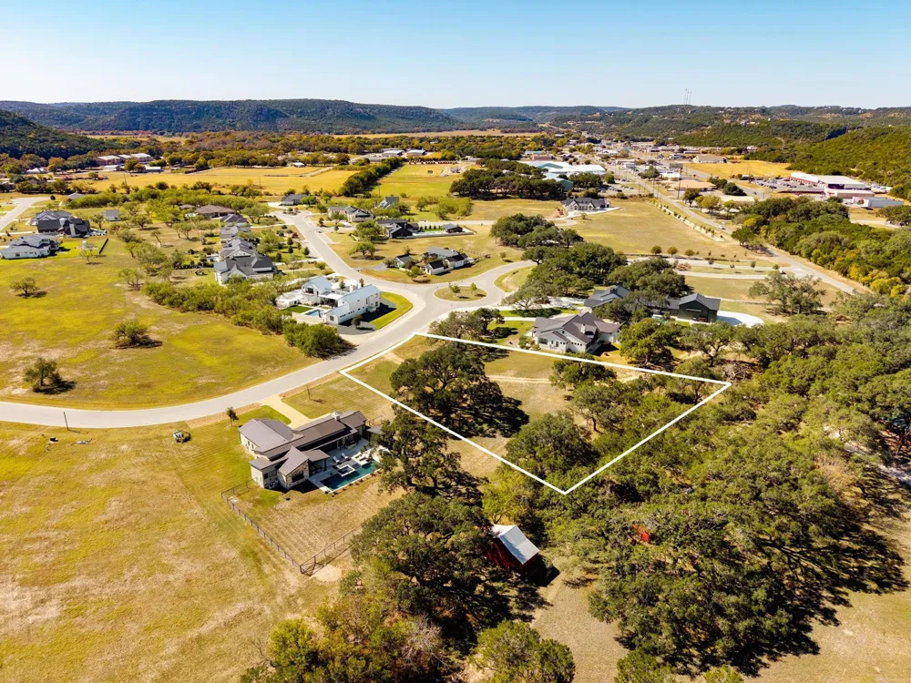 817 Bingham Lane Canyon Lake, TX 78132