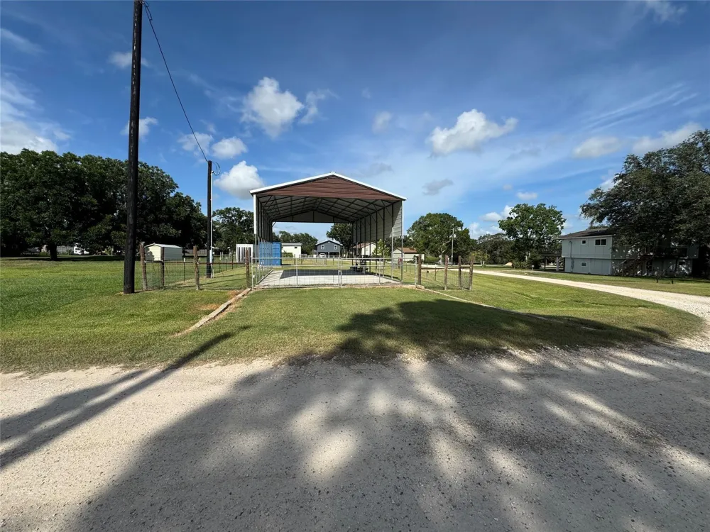 115 Grand Oak 2 Palacios, TX 77465