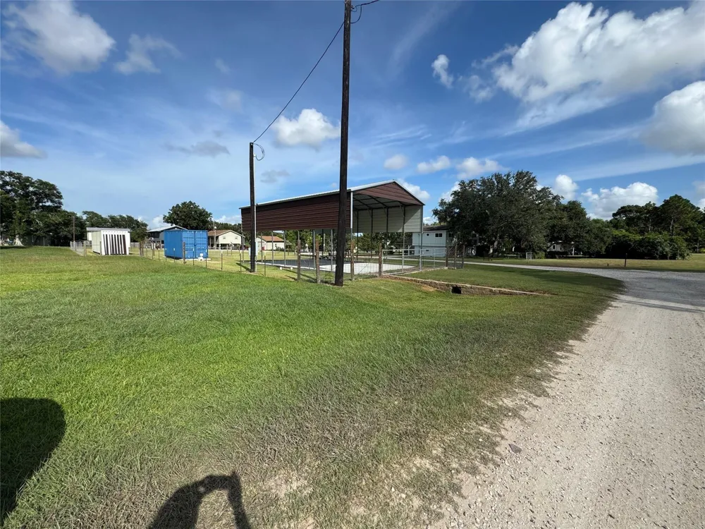115 Grand Oak 2 Palacios, TX 77465