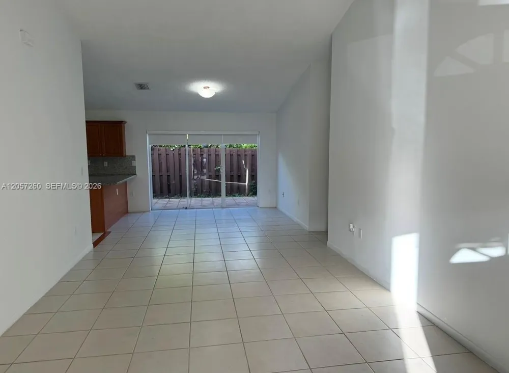 5758 NW 97th Pl Doral, FL 33178