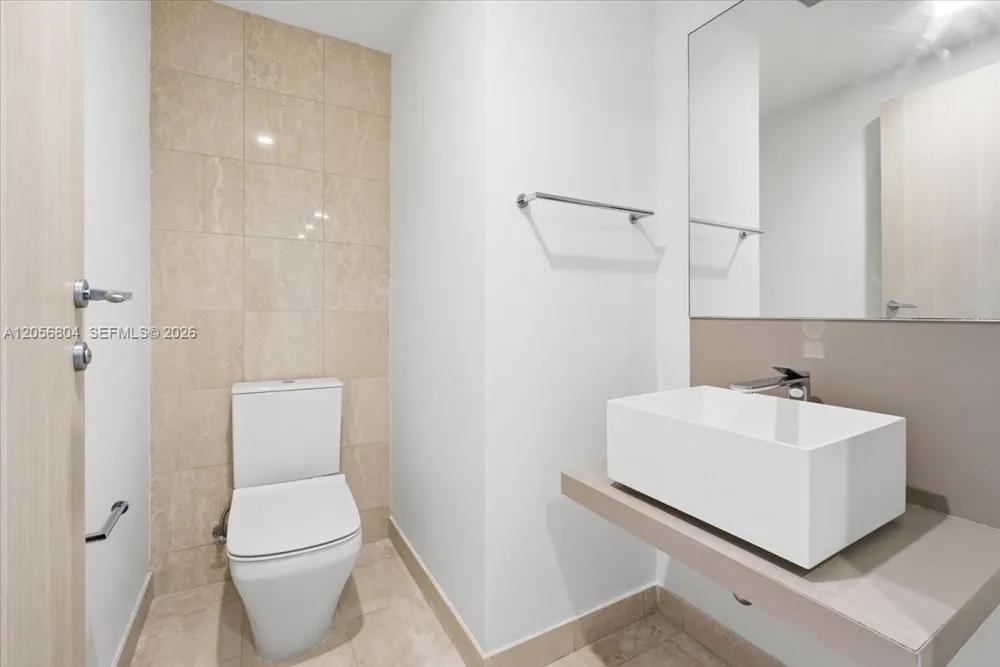 1000 Brickell Plz #3211 Miami, FL 33131