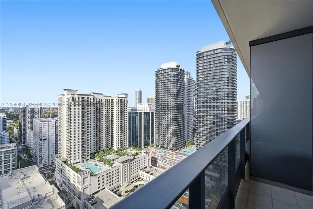 1000 Brickell Plz #3211 Miami, FL 33131