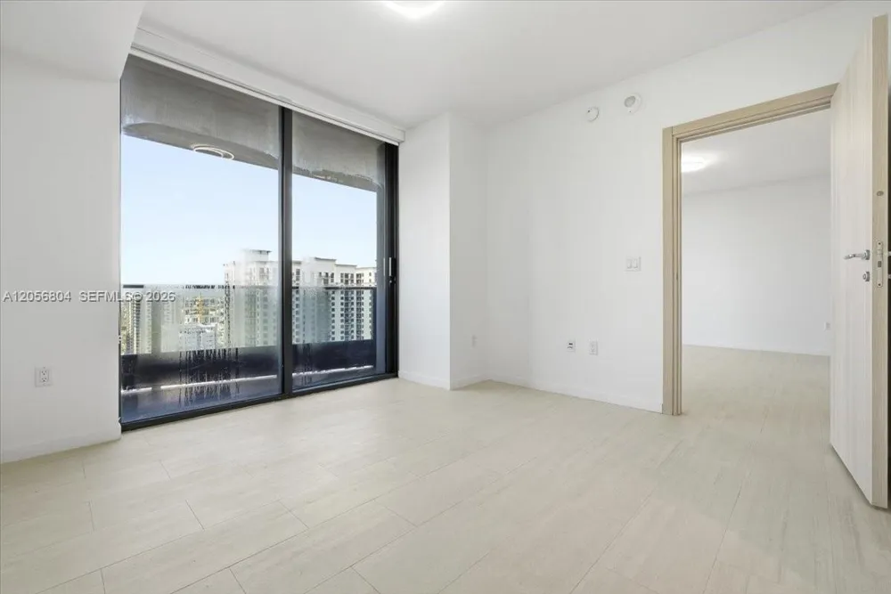 1000 Brickell Plz #3211 Miami, FL 33131