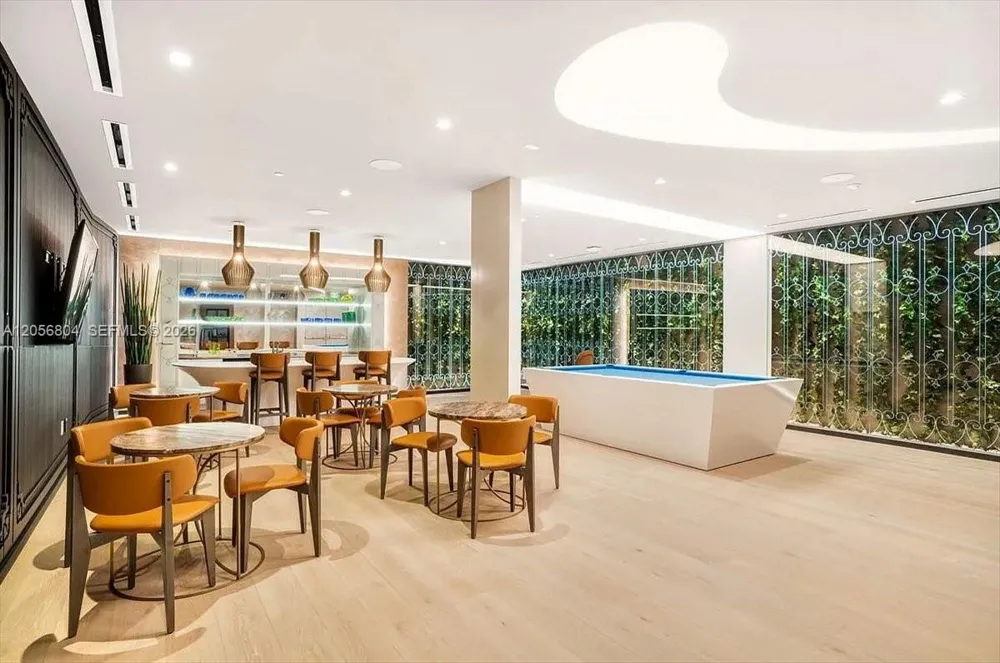 1000 Brickell Plz #3211 Miami, FL 33131