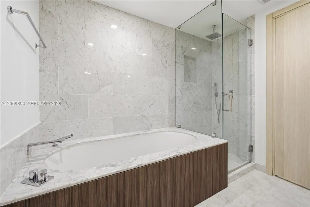 1000 Brickell Plz #3211 Miami, FL 33131