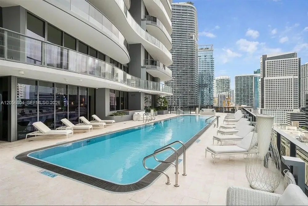 1000 Brickell Plz #3211 Miami, FL 33131
