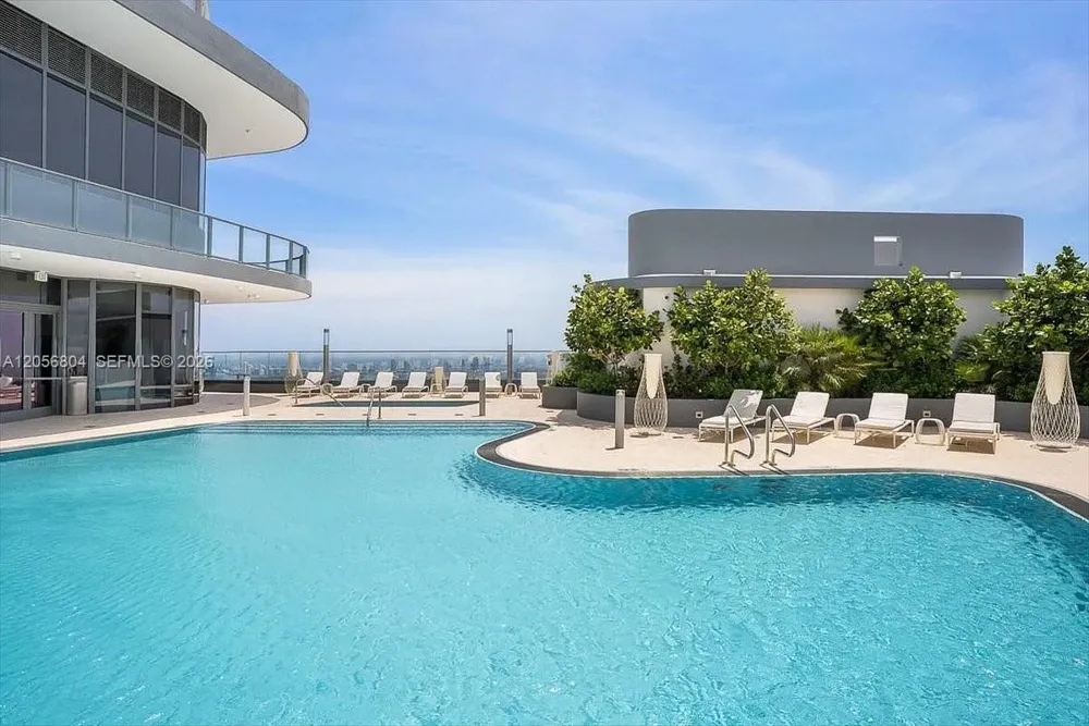 1000 Brickell Plz #3211 Miami, FL 33131