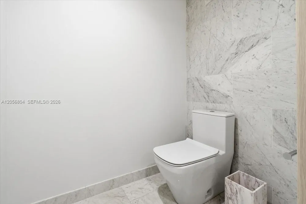 1000 Brickell Plz #3211 Miami, FL 33131
