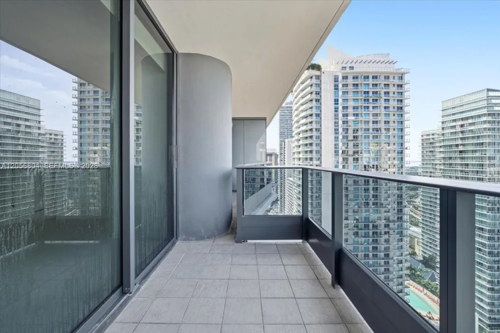 1000 Brickell Plz #3211 Miami, FL 33131