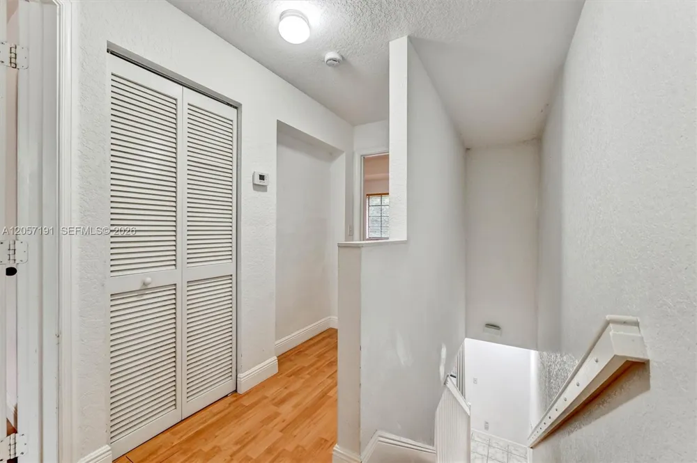 3897 Tree Top Dr Weston, FL 33332
